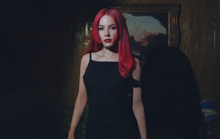 Halsey “not allowed” to make new album because of how ‘The Great Impersonator’ performed