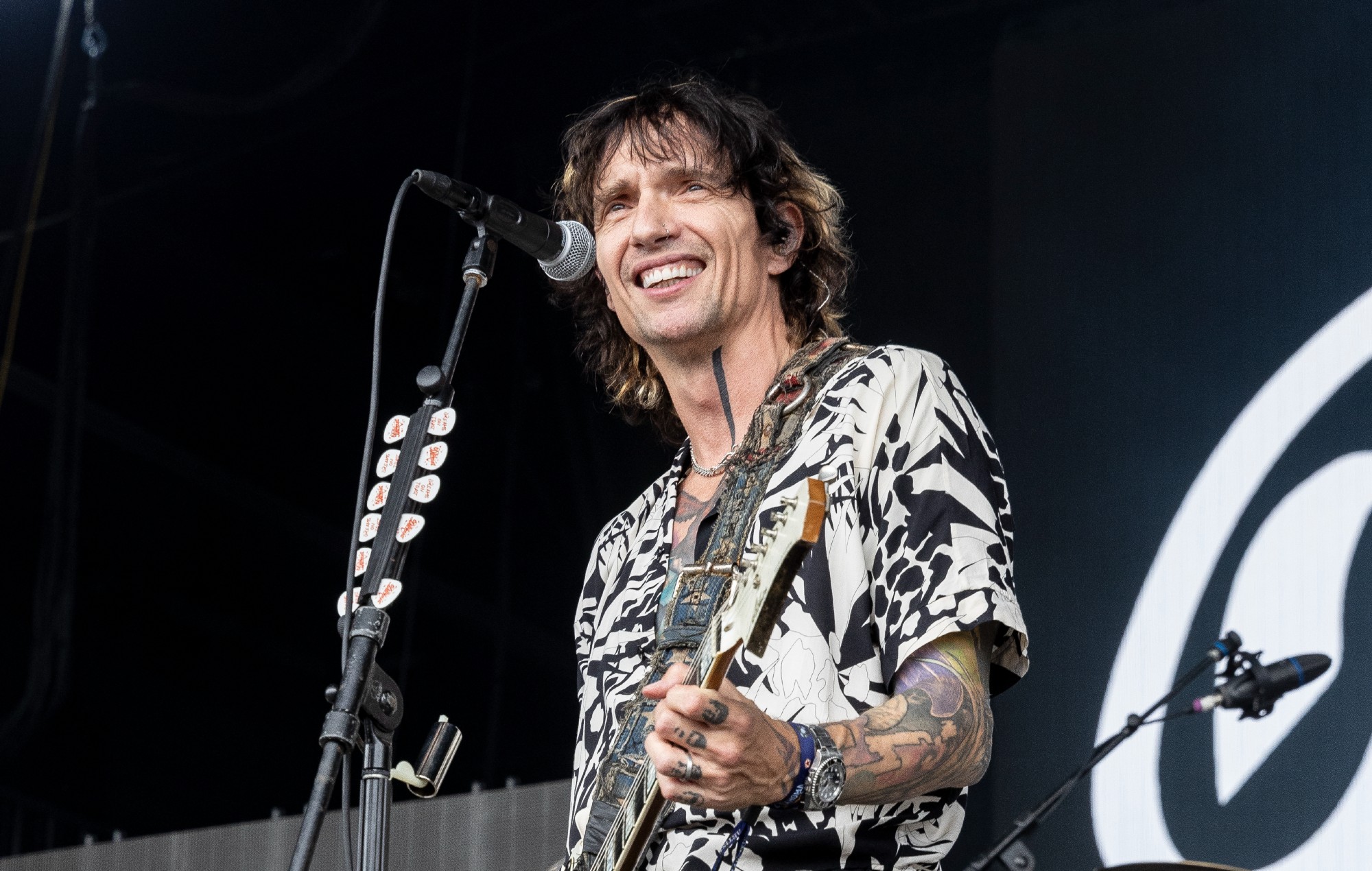 The Darkness’ Justin Hawkins responds to brother Dan calling Yungblud and Aerosmith “bellends” for Ozzy Osbourne tribute