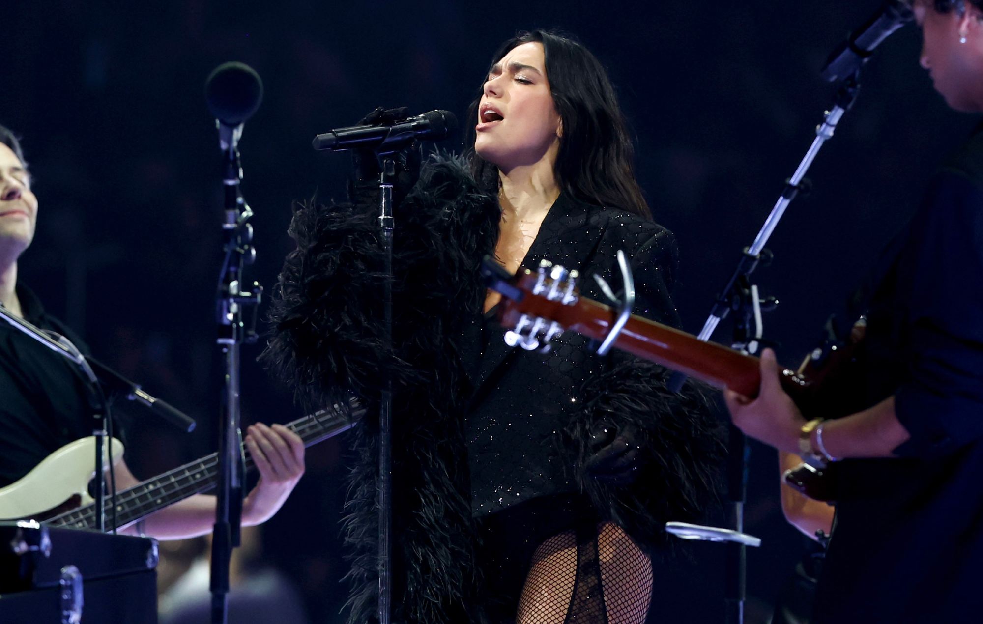Watch Dua Lipa cover Ariana Grande’s ‘One Last Time’ at ‘Radical Optimism’ tour stop in Miami