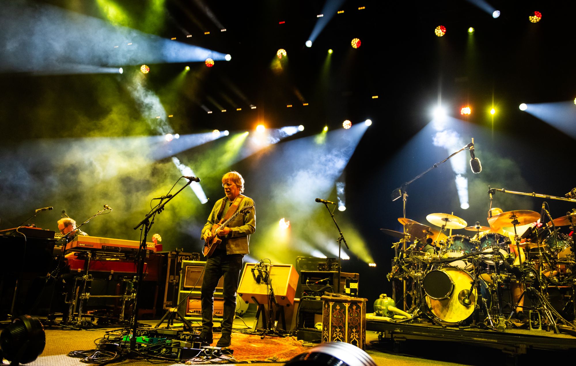 One dead, two injured in fatal stabbing outside Phish show in Virginia