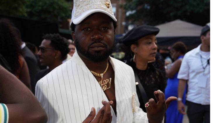 Kranium Tosses Caribbean Music Award Trophy Into The Trash, Organizers Admit Mistake