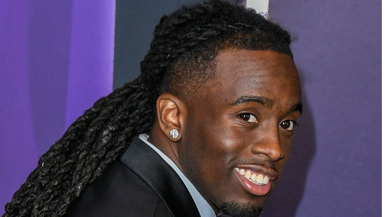 Drake Posts Stray Pic Of Kai Cenat’s Unkempt Locs, Streamer Reacts