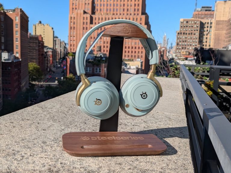 Here’s Why SteelSeries’ Arctis Nova Elite Will Cost You $599