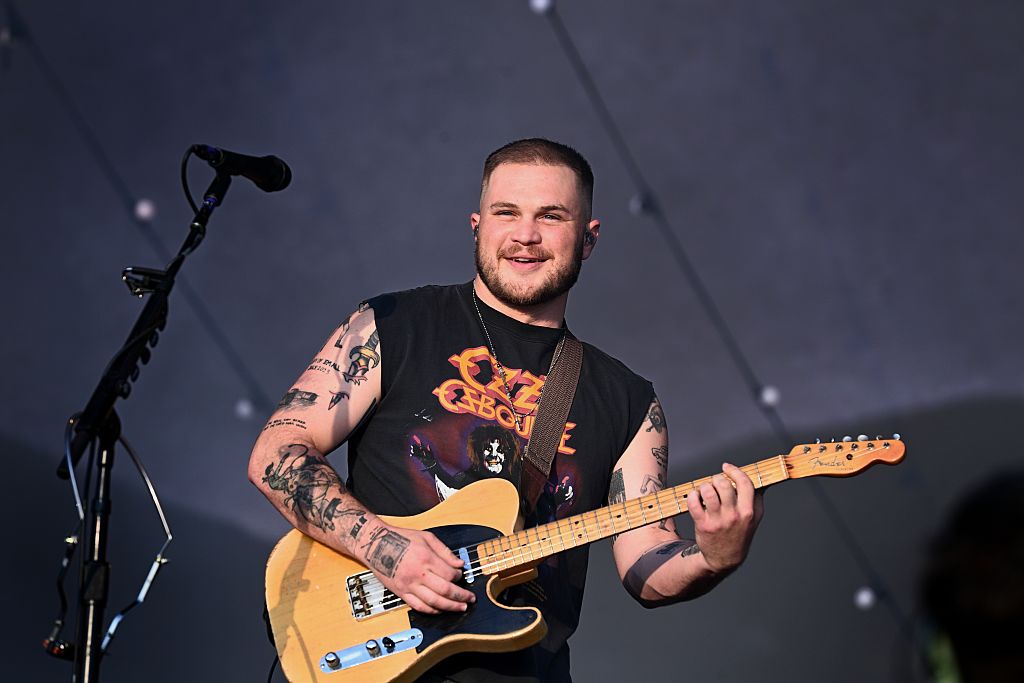 Country Singer Zach Bryan Seemingly Takes Shot At ICE On New Song