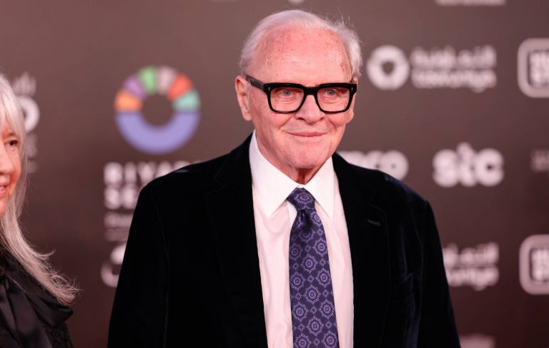 Anthony Hopkins on “painful” 20-year estrangement from daughter: “We’re not saints. We’re all sinners”