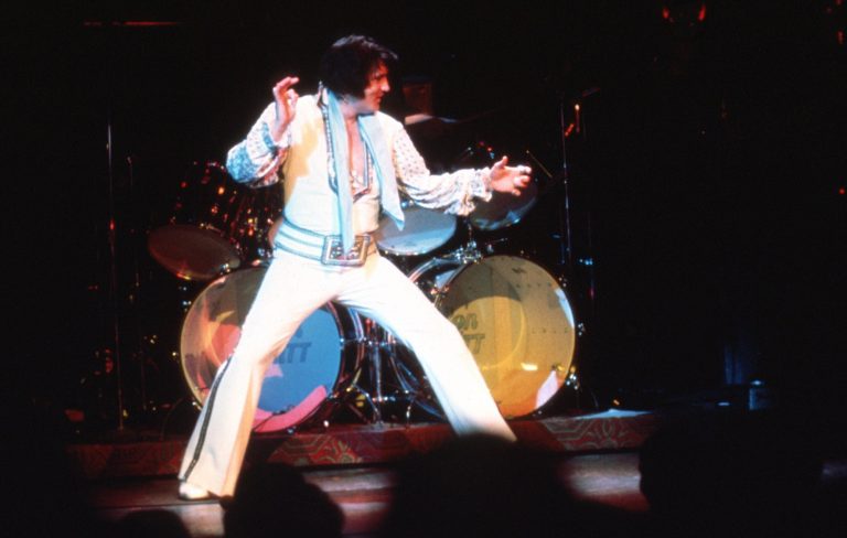 Baz Luhrmann’s Elvis Presley concert film will be in cinemas next year