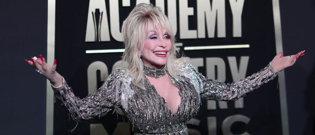 Dolly Parton’s Sister Insists The Singer Is OK After Sharing A Post That Caused Concern About Her Health