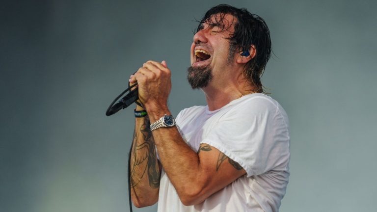 “You don’t go to therapy once and they tell you how to not feel a certain way.” Deftones’ Chino Moreno explains why his sobriety is a work in progress