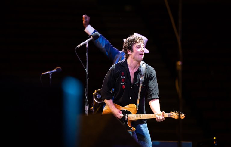 Is that Jeremy Allen White singing in ‘Springsteen: Deliver Me From Nowhere’?