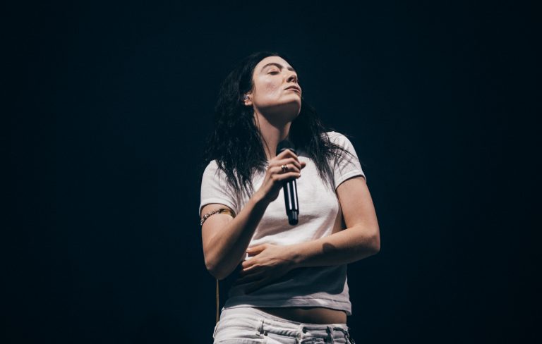 Lorde, IDLES, MUNA lead 1000+ artists joining ‘No Music For Genocide’ Israel streaming block