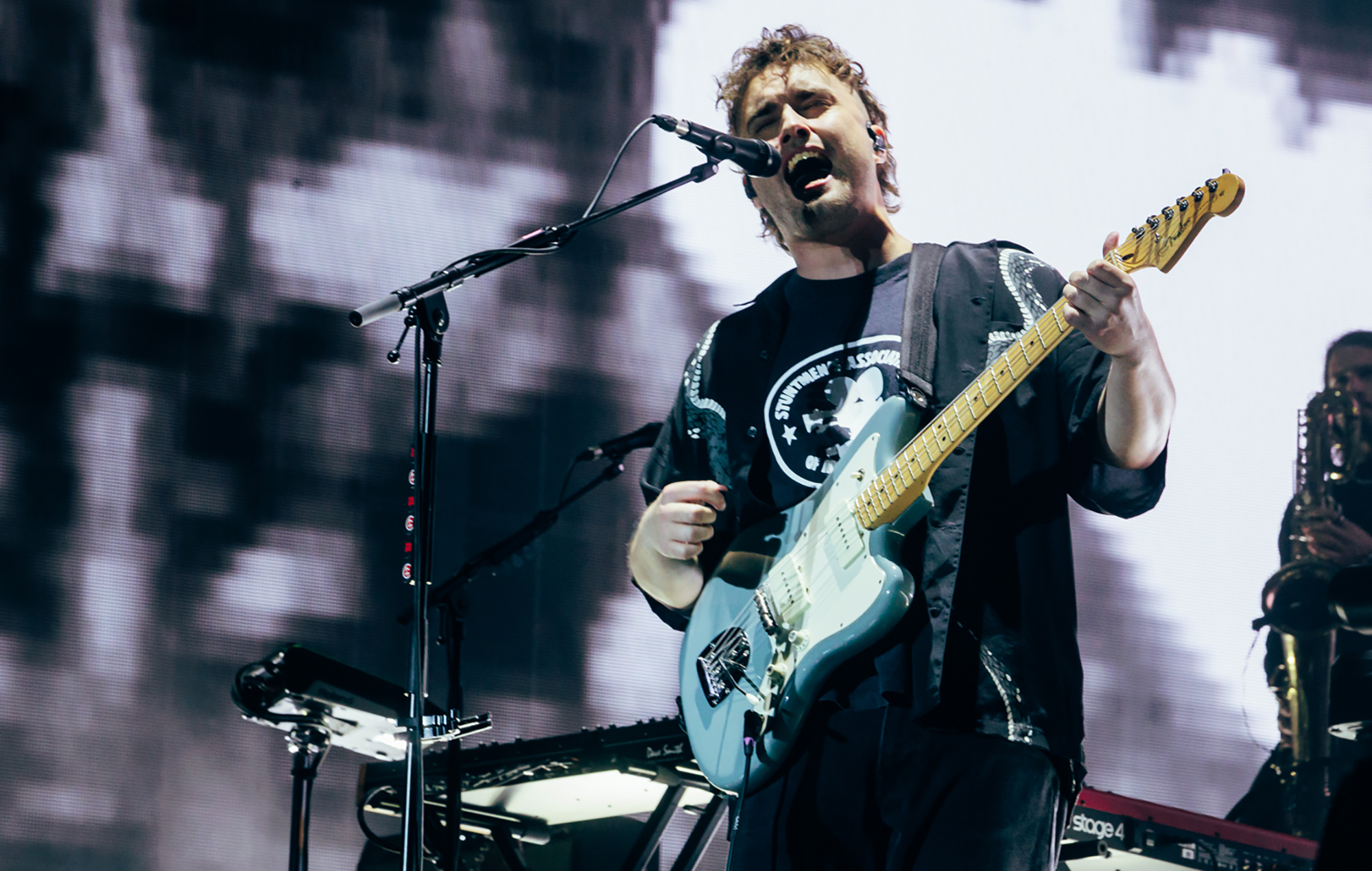 Sam Fender reflects on “intimacy” of shows on US tour: “I’m loving it”