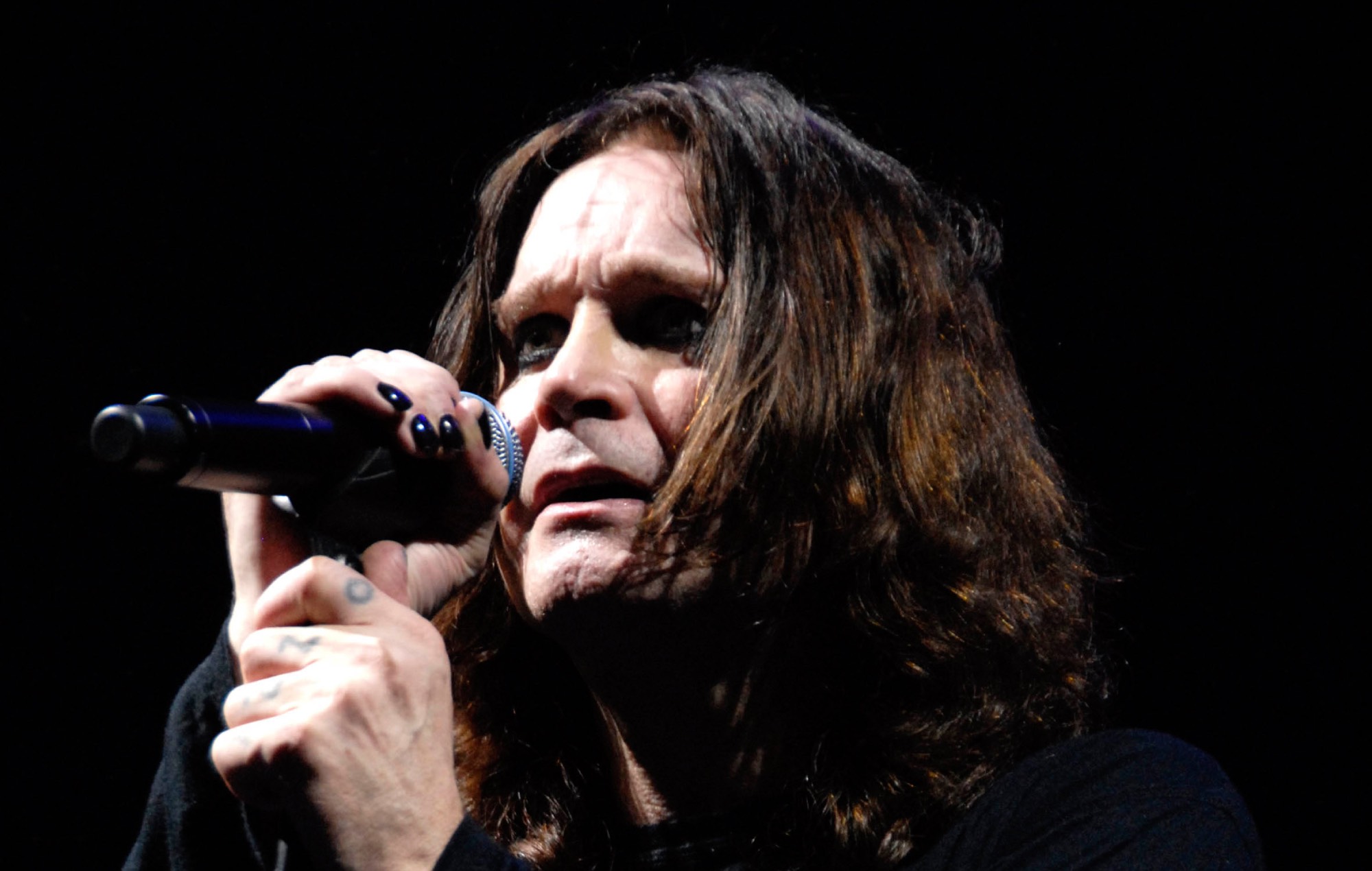 The Osbournes visit huge Halloween pumpkin mural of Ozzy at Hampshire farm