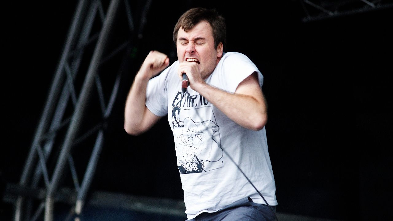 “He just couldn’t do it. He had asthma, then he got a throat infection. The whole thing was downhill for him.” The bizarre story of how two beloved extreme metal bands suddenly swapped singers…only to swap them straight back again