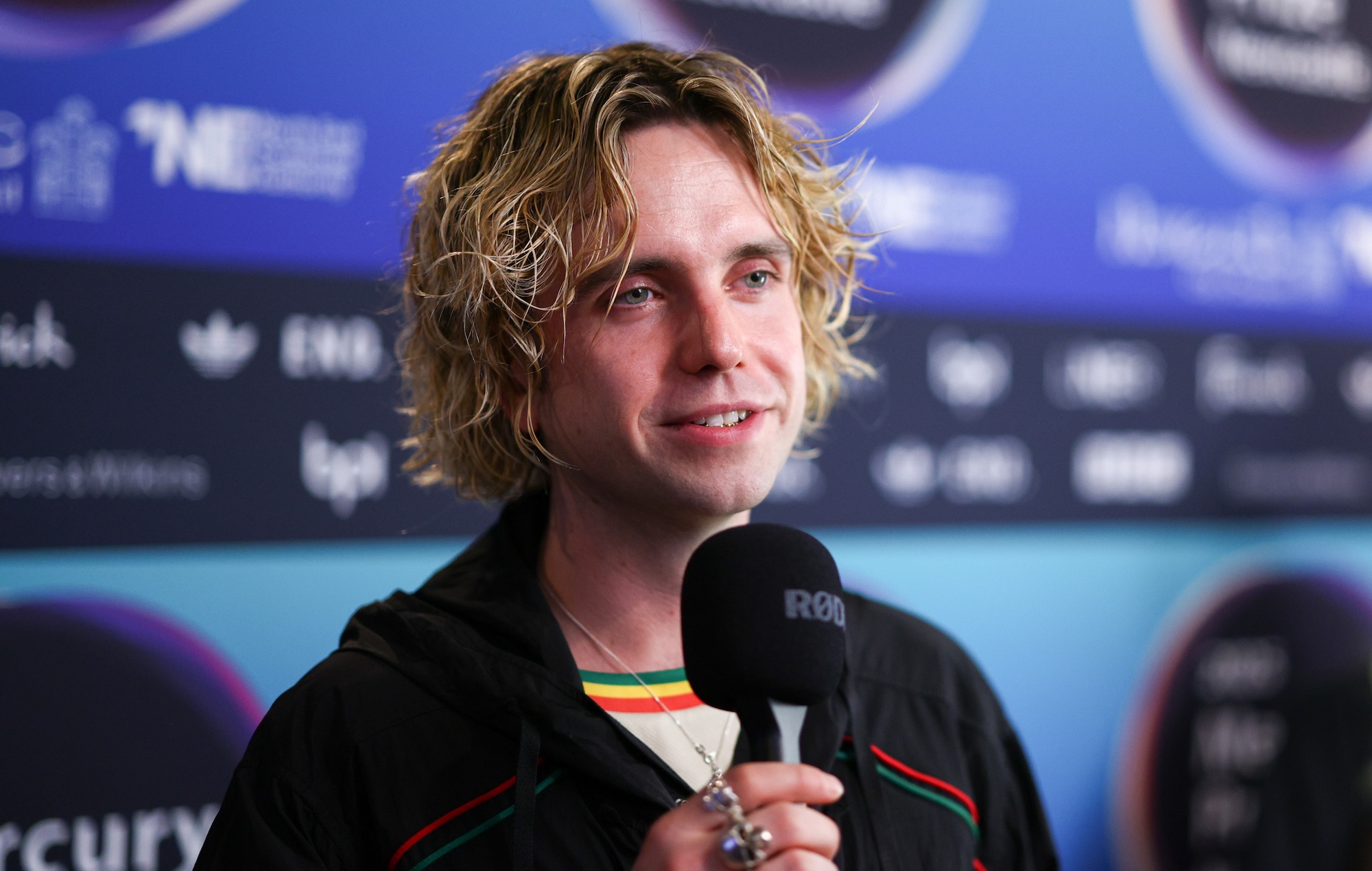 Fontaines D.C. on the “witch hunt” against Kneecap and police’s handling of Palestine protests: “It’s a really crazy thing that you can’t say, ‘I don’t support genocide’”