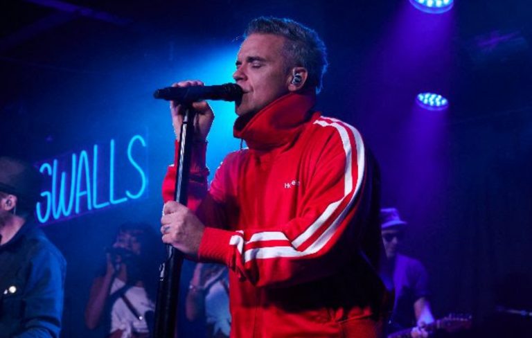 Robbie Williams announces intimate 2026 ‘Long 90s’ UK tour