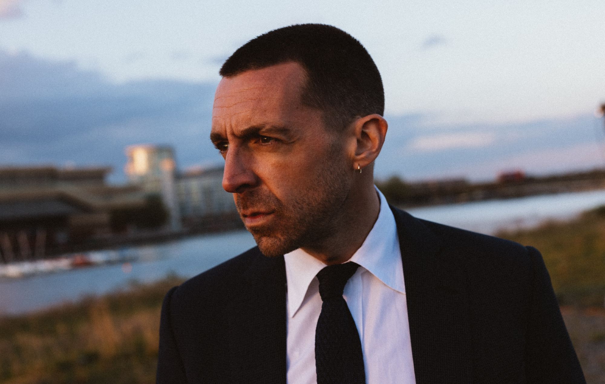 Miles Kane announces 2026 UK and European tour with Gene Gallagher’s Villanelle