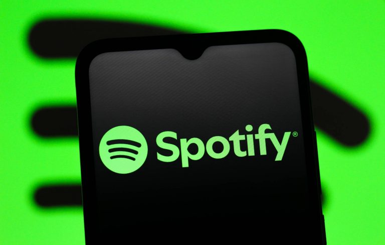 Spotify says ICE ads about “dangerous illegals” don’t violate advertising policy