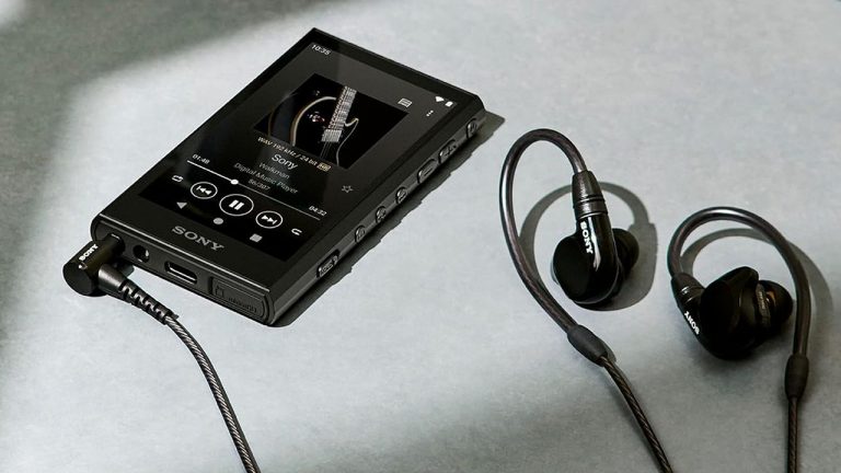 2005 is calling, and it wants you back: Why the return of the MP3 player is a mini vinyl revival in the making