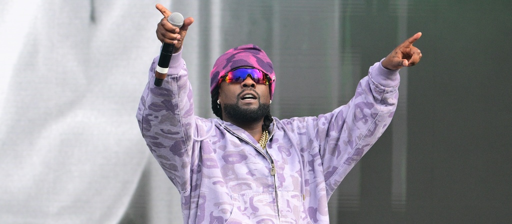 Wale Shifts His Self-Talk With The BNYX-Produced ‘Mirroronnabenz’