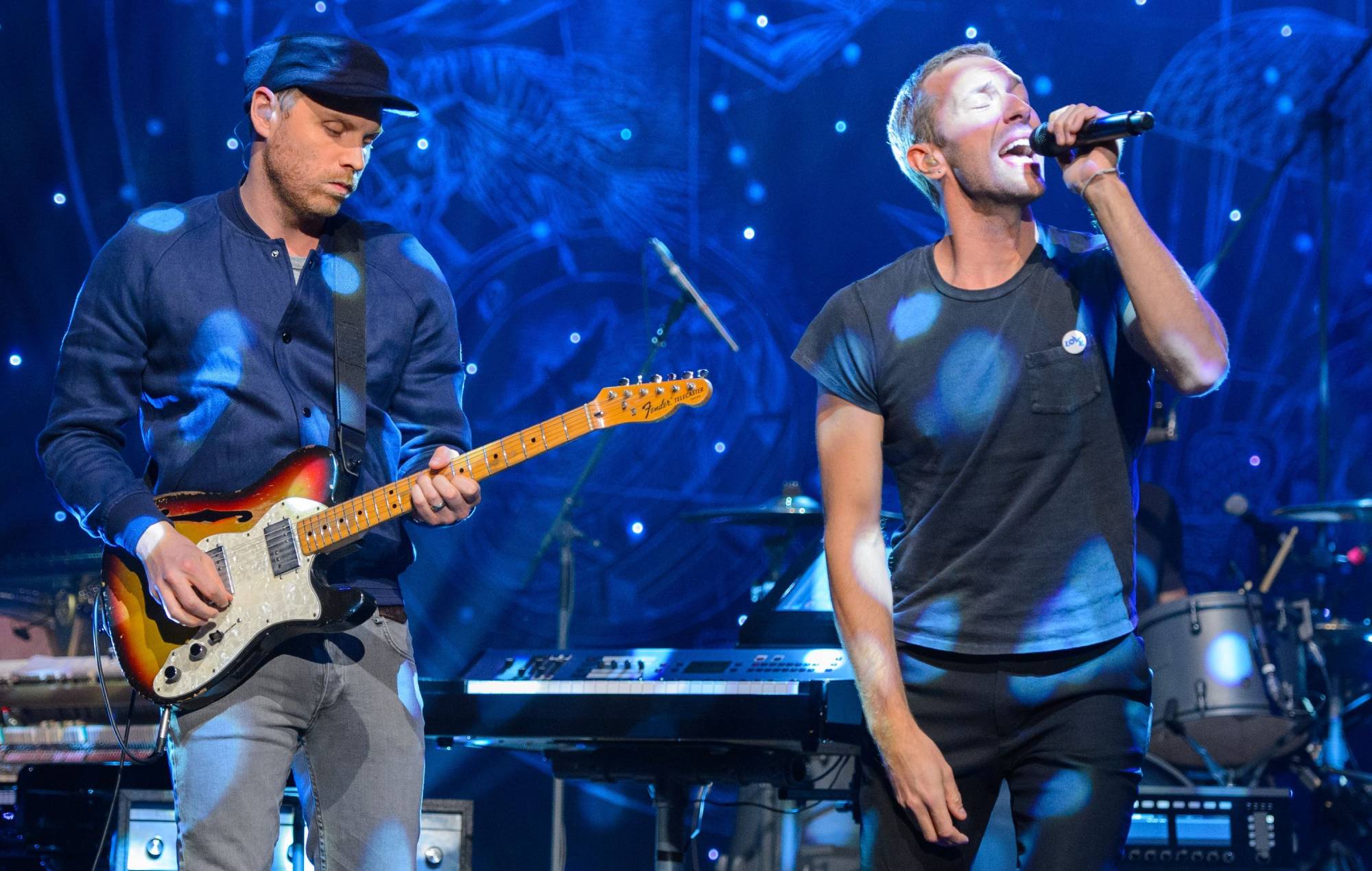 Coldplay’s Chris Martin and Jonny Buckland announce intimate Christmas London charity gig