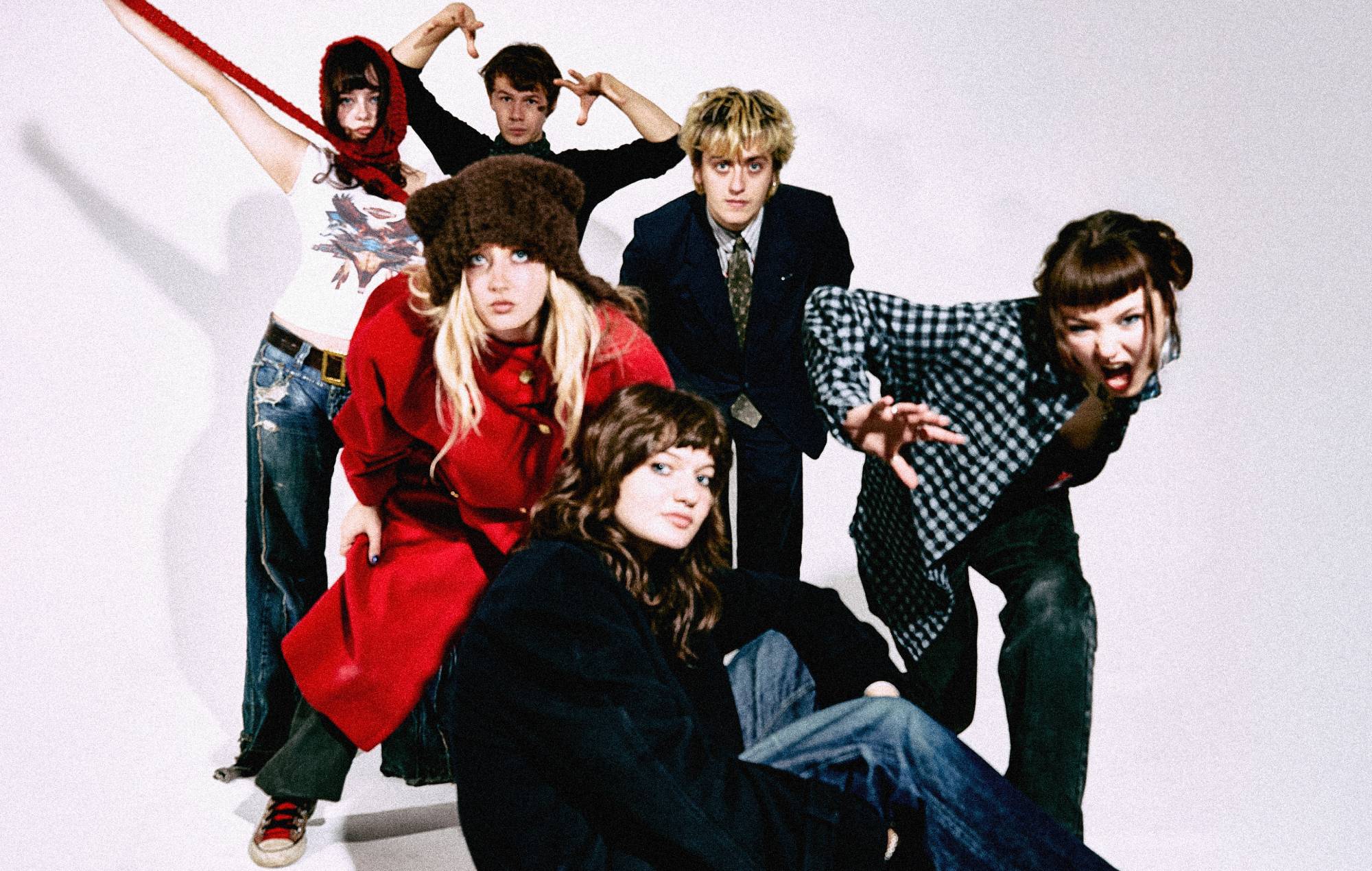 Man/Woman/Chainsaw sign to Fiction Records to launch euphoric ‘Only Girl’ and announce 2026 tour dates