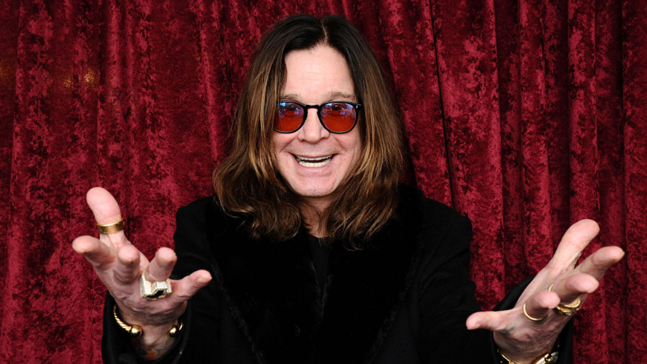 “Learned from the greatest”. Watch Ozzy Osbourne’s toddler grandson bite the head off a toy bat