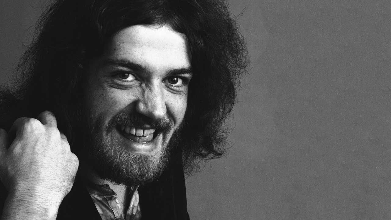 “The bank robber seemed like a nice bloke. Said he had all my albums”: The story of the wild tour that sent Joe Cocker over the edge