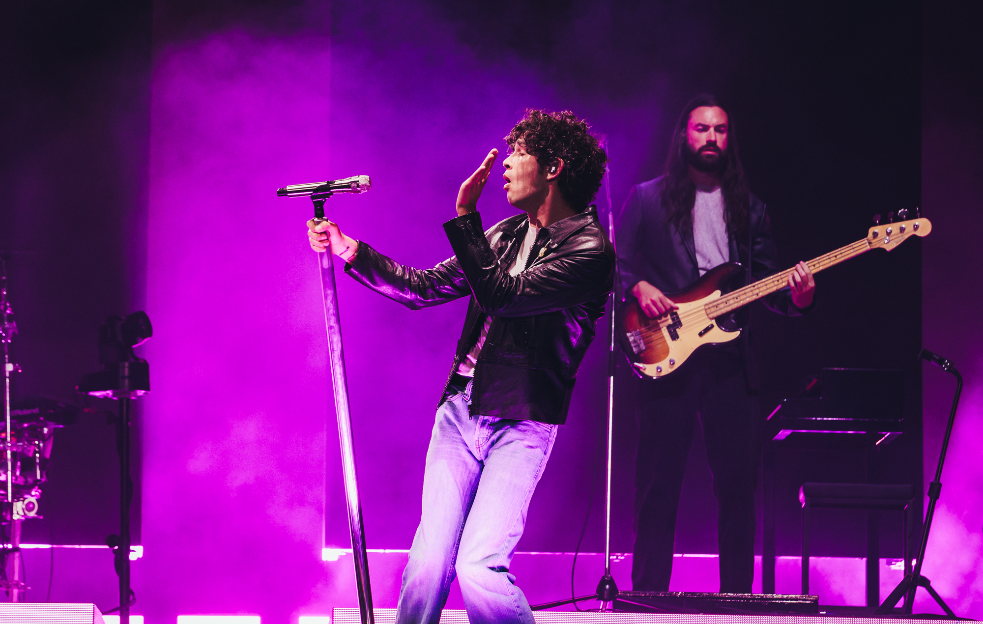 Watch The 1975’s Matty Healy cover James Taylor with Tiny Habits