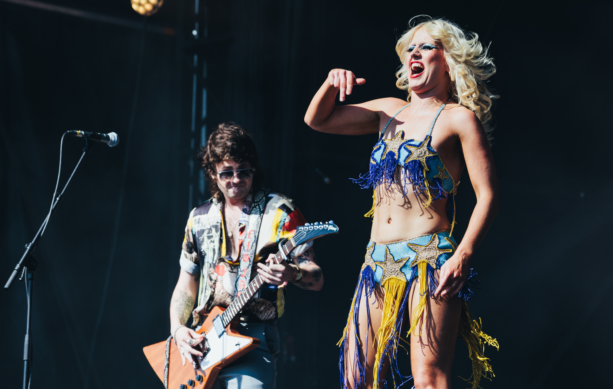 Amyl & The Sniffers pick up $35,000 bar tab after free Melbourne gig was cancelled