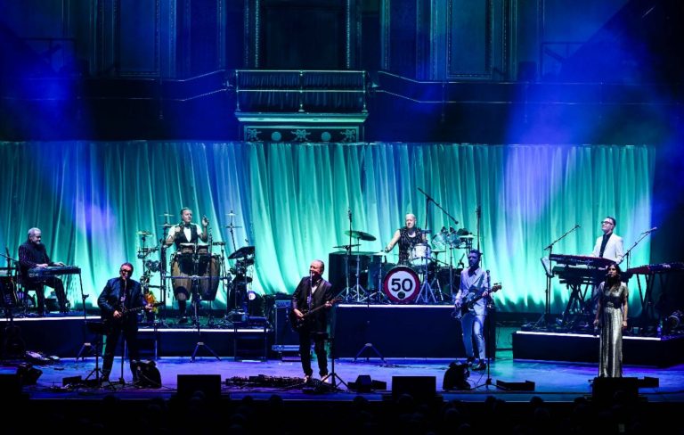 Squeeze announce 2026 ‘Tried, Tested And Trixies’ UK arena tour with Billy Bragg