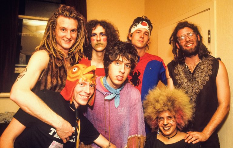 The Moldy Peaches announce one-off reunion show: “We’re giving our OG fans what they’ve been pleading for”
