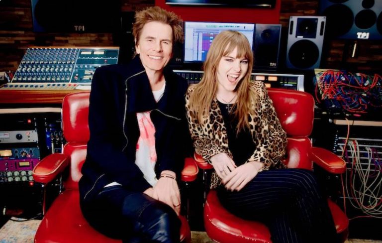 Watch Måneskin’s Victoria De Angelis join Duran Duran for ‘Psycho Killer’ at Halloween Manchester show