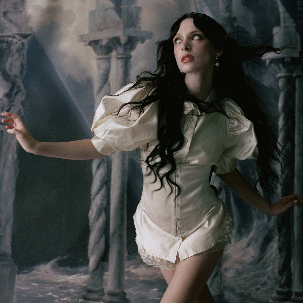 Holly Humberstone Shares New Single ‘Die Happy’