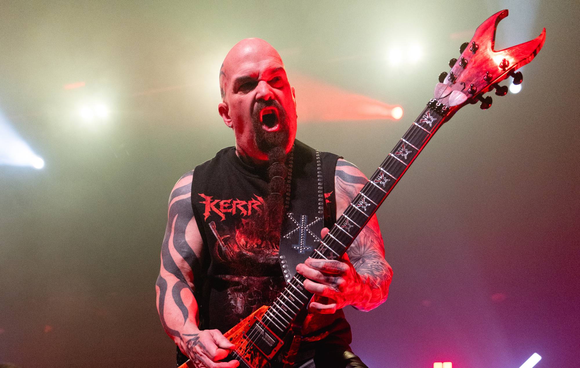 Kerry King on the Metallica vs Megadeth debate: “Metallica has a singer. Sorry, Dave!”