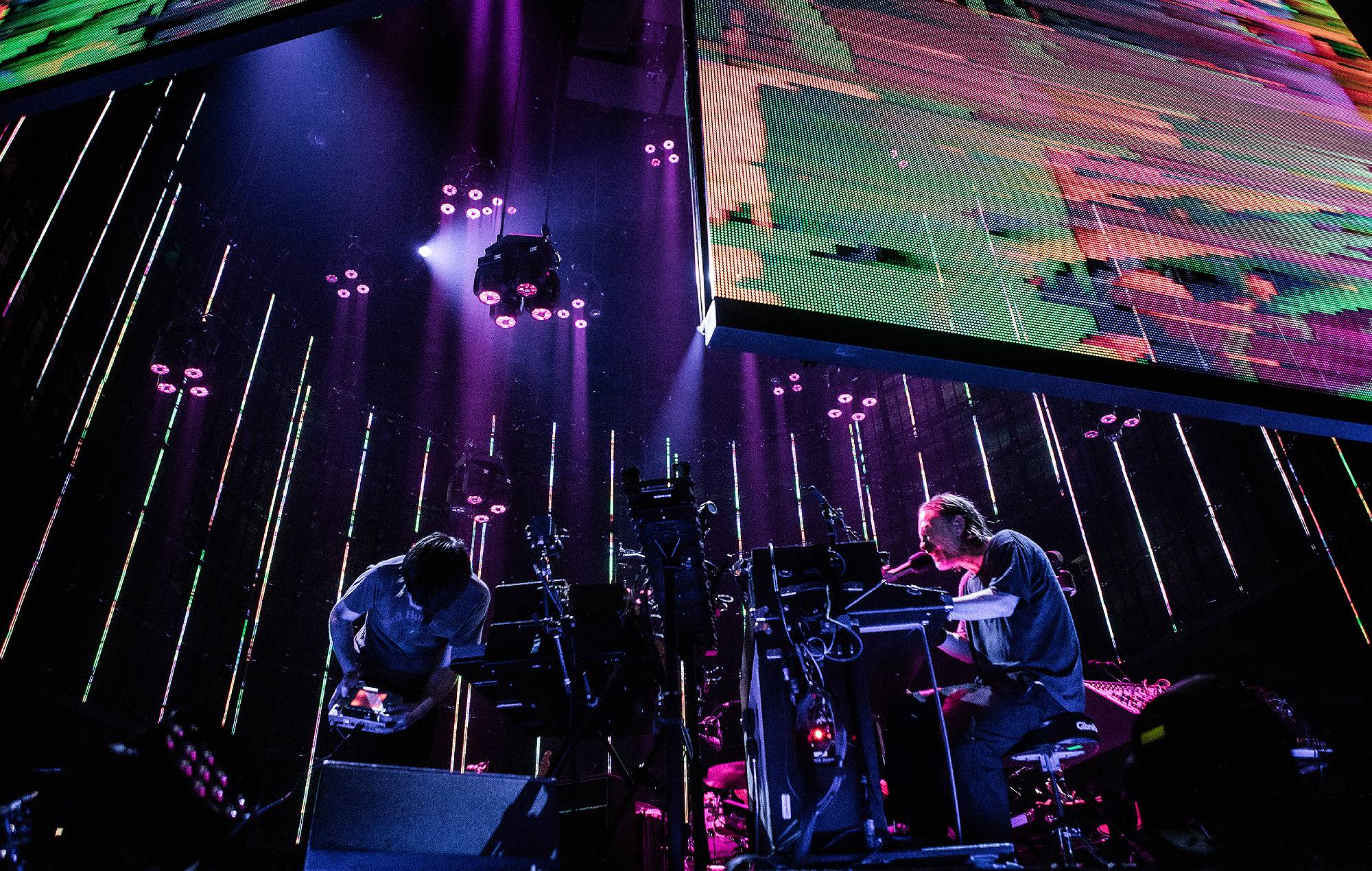 Watch Radiohead play ‘Like Spinning Plates’ for first time in seven years at finale of London residency