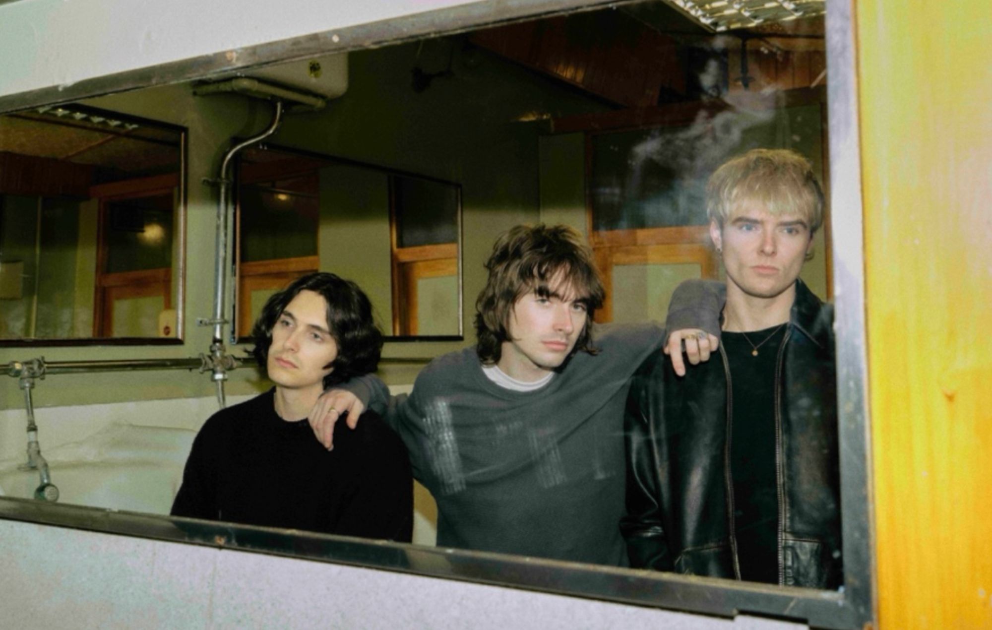 Gene Gallagher’s Villanelle tackle hangovers on Smashing Pumpkins-inspired new single ‘Measly Means’