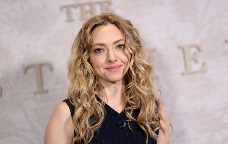 Amanda Seyfried says socialism is a “gorgeous idea”