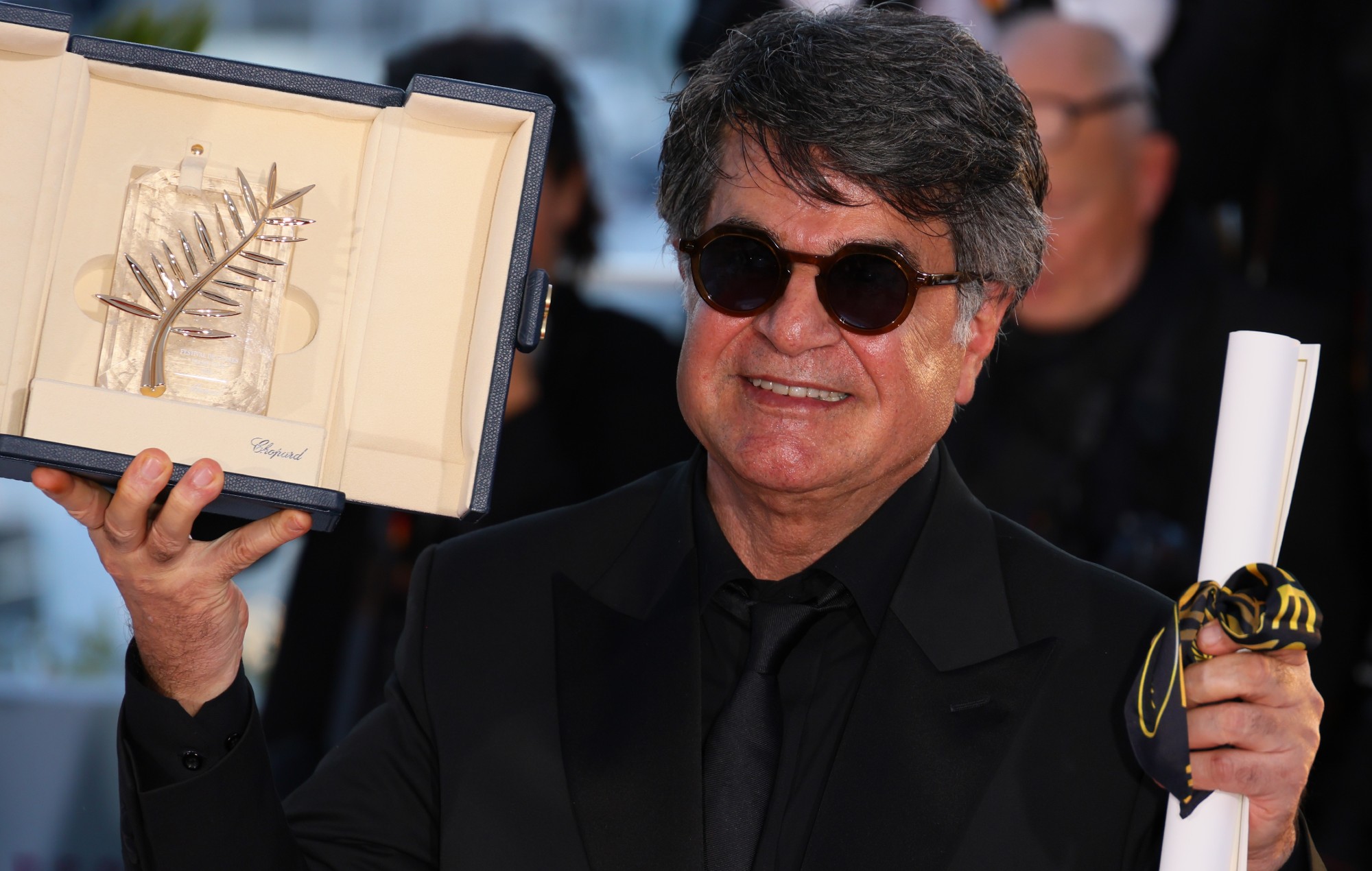 Golden Globe-nominated director Jafar Panahi sentenced to prison in Iran