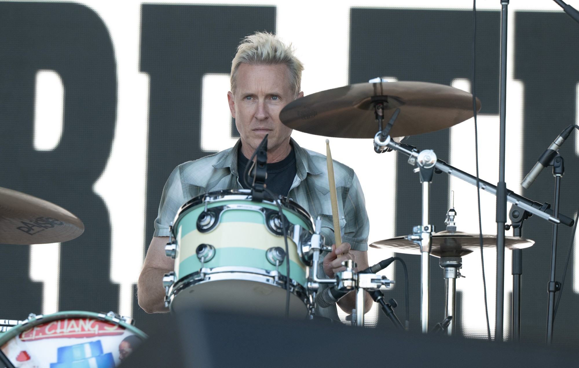 Josh Freese says he still doesn’t know why he was fired from Foo Fighters while Trent Reznor explains “drummer swap”