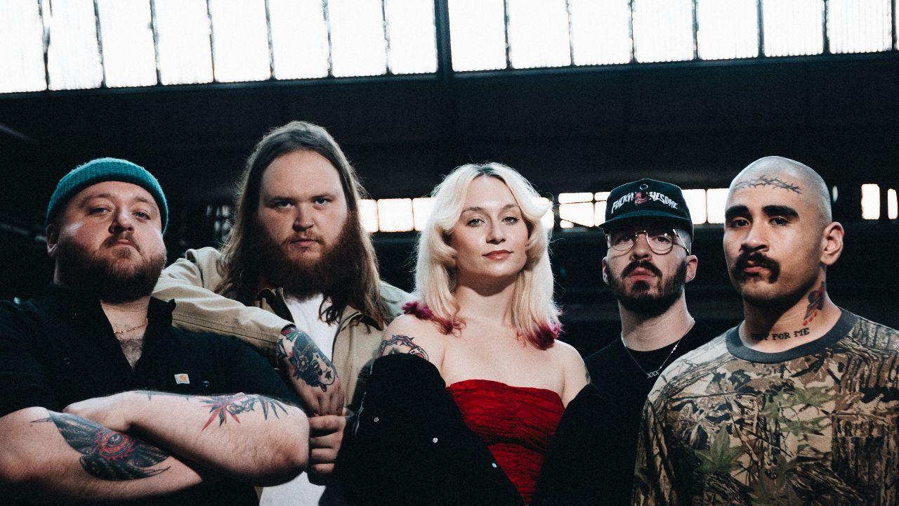 “I’m packing all my stuff and Courtney’s like, ‘Amy Lee wants to meet you.’ We never expected any of this to happen.”  From getting arrested at BLM protests to hanging with Evanescence and Limp Bizkit icons, the story of rising metalcore stars Dying Wish