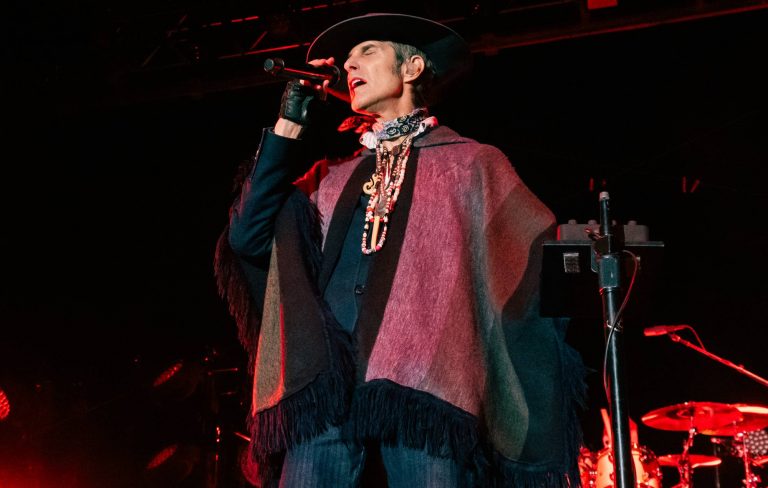 Jane’s Addiction and Perry Farrell reach settlement in lawsuit over onstage fight