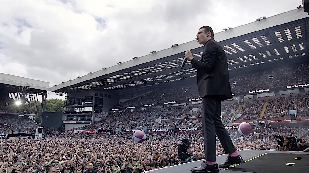 “25,000 of them didn’t have a clue who I was. 15,000 of them thought I was a poser.” Yungblud looks back on his life-changing “David and Goliath” moment at Black Sabbath’s final show