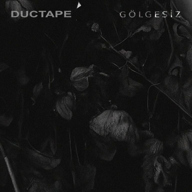 Silhouettes in Ecuador — Turkish Darkwave Duo Ductape Unveil Video for “Gölgesiz”