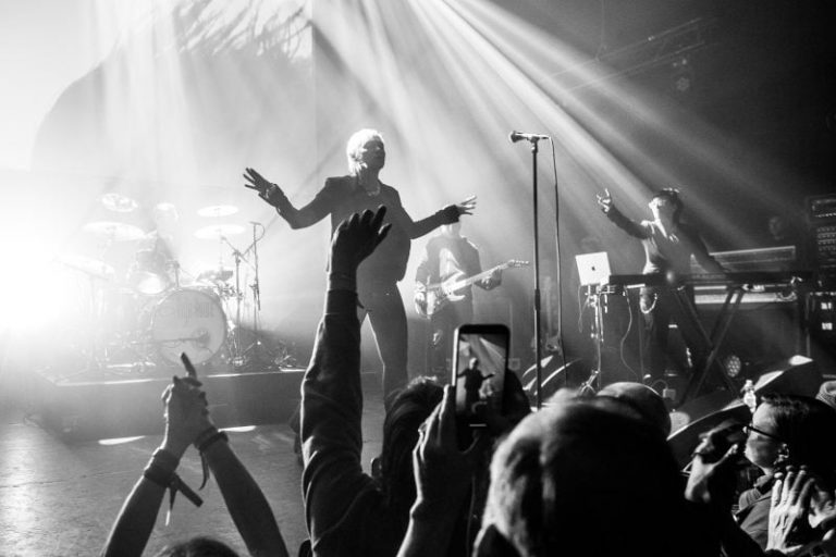 Anja Huwe of Xmal Deutschland Announces First North American Tour in 40 Years