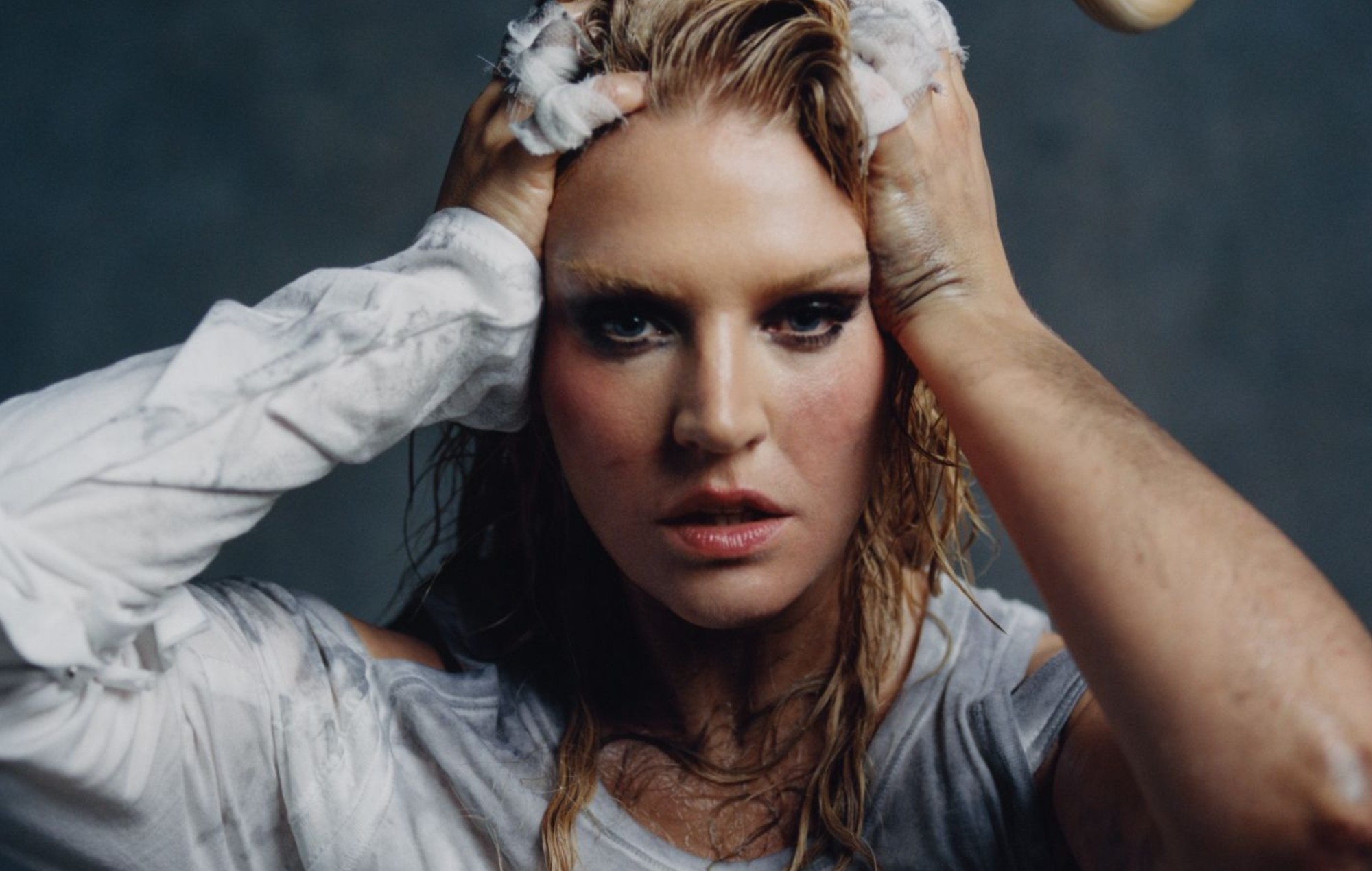 Self Esteem announces summer 2026 UK outdoor shows