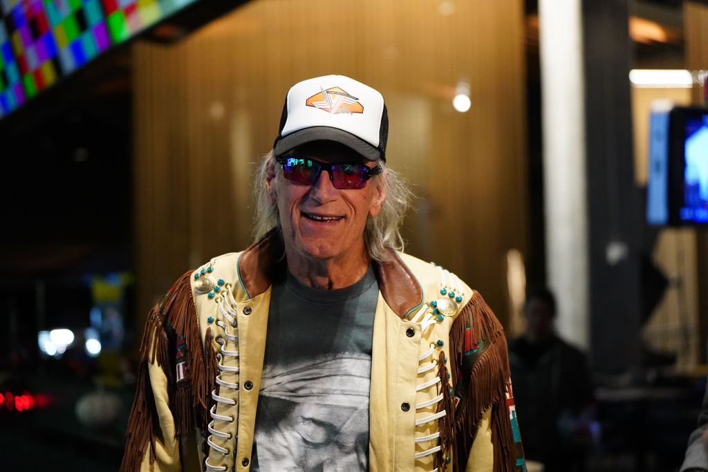 Jesse Ventura Body Slams Donald Trump, Calls Him A “Draft Dodging Coward”