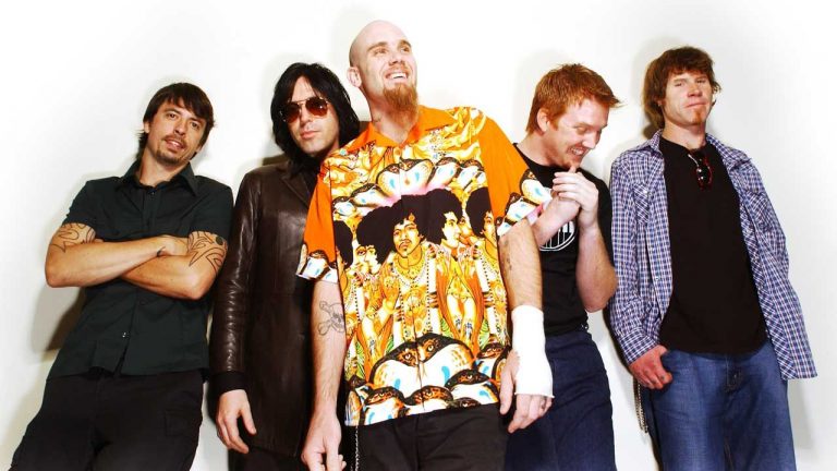 “It’s gotta have some kind of sexuality and alcohol abuse and some kind of looseness to it”: The story of Queens Of The Stone Age’s signature tune, a still-mysterious banger powered by Dave Grohl and a truly whacked-out video