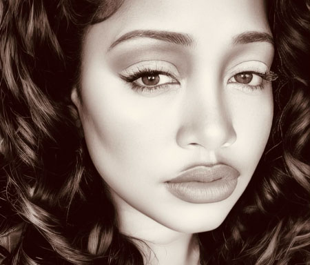 Zyan Reign Steps Into Her Own Lane With the Poised Elegance of “Mockingbird”