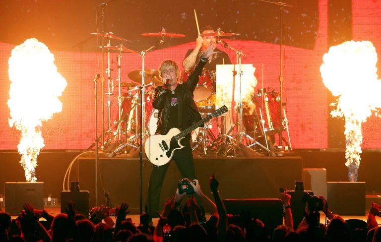 Green Day to play homecoming show at Super Bowl opening ceremony