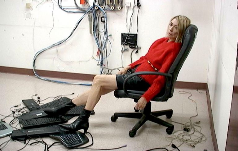 Kim Gordon announces new album ‘Play Me’ with captivating single ‘Not Today’